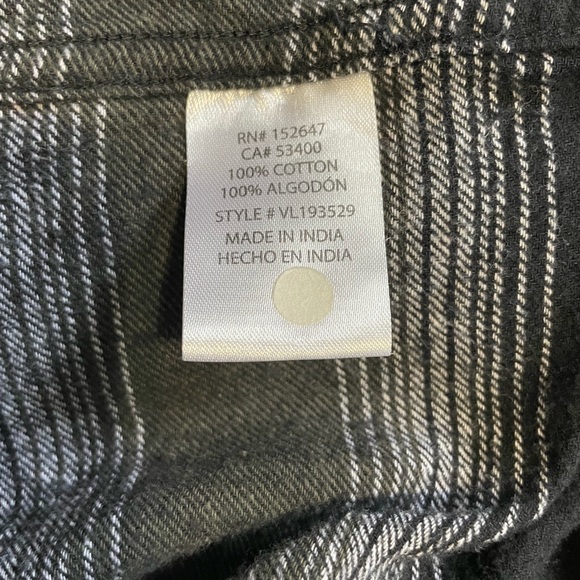 Men’s Black & Grey Striped Shirt, XL - Picture 11 of 12